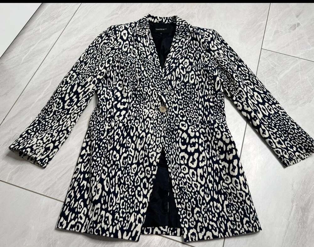 Lafayette 148 New York Leopard Blazer Size 6 Black White Animal Print